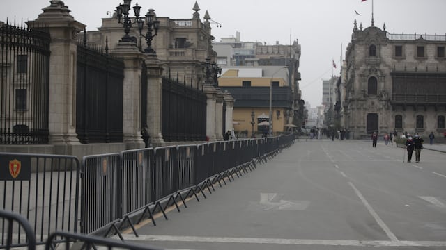 Moción de vacancia contra Castillo: cierran Plaza de Armas y custodian Palacio de Gobierno y el Congreso