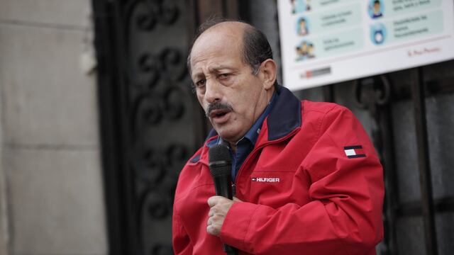 Congresista Héctor Valer fue liberado tras ser trasladado ante jueza en Pucallpa