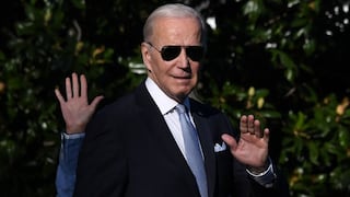 Joe Biden pide a los estadounidenses a “defender” la democracia, que no está “garantizada”