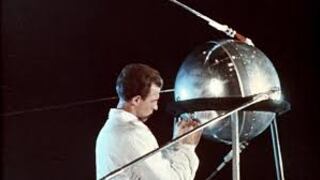 'Sputnik': El satélite artificial que inició la carrera espacial hace 60 años [VIDEO]