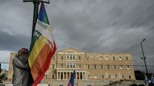 ¡Histórico! Grecia legalizó el matrimonio homosexual y la adopción por parejas del mismo sexo