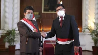 Pedro Castillo anuncia salida del ministro de Salud, Jorge López, tras reportaje de ‘pitufeo’