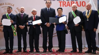 Presidente Martín Vizcarra entregó condecoración 'Orden del Trabajo' a cinco ciudadanos