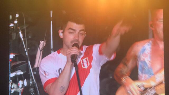 Joe Jonas vistió la camiseta de Perú durante concierto en Lima [FOTOS]