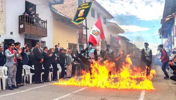 Minedu rechaza marcha de estudiantes sobre fuego. (Foto: Cajamarca en la mira)