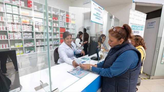 Farmacias y boticas deben exigir receta antes de vender medicamentos que requieren prescripción