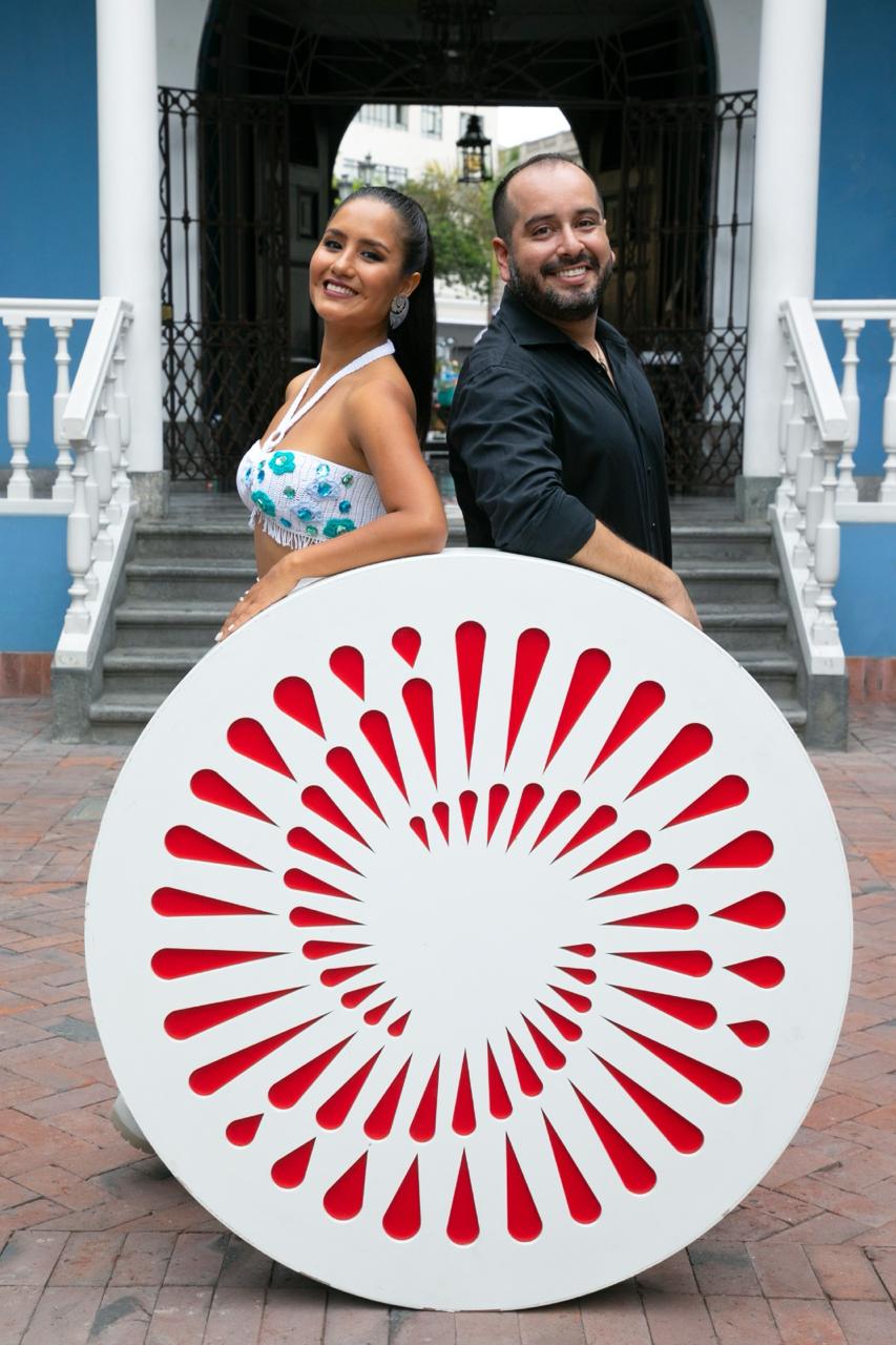 Mayella Lloclla y Junior Silva en "Modo Bicentenario".