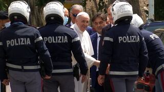 El papa Francisco salió del hospital tras su operación de colon 