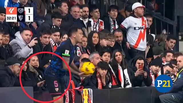 A lo Jara: Aficionado introduce dedo en recto de jugador del Sevilla en pleno partido por LaLiga [VIDEO]