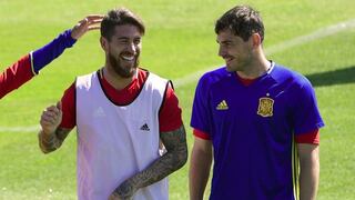 Iker Casillas felicitó a Ramos tras convertirse en el jugador con más partidos en selección | VIDEO