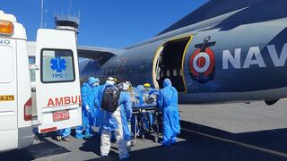 Puno: joven médico que se encuentra grave por COVID-19 fue trasladado en un vuelo hacia Lima
