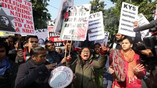 India: estudiantes y profesores protestan en Nueva Delhi por ataque en universidad [FOTOS]