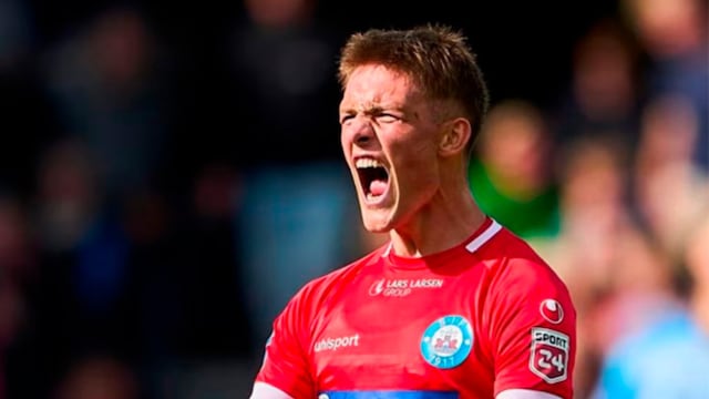 Oliver Sonne rescata el empate para Silkeborg con un gol de ‘chalaca’ (VIDEO)