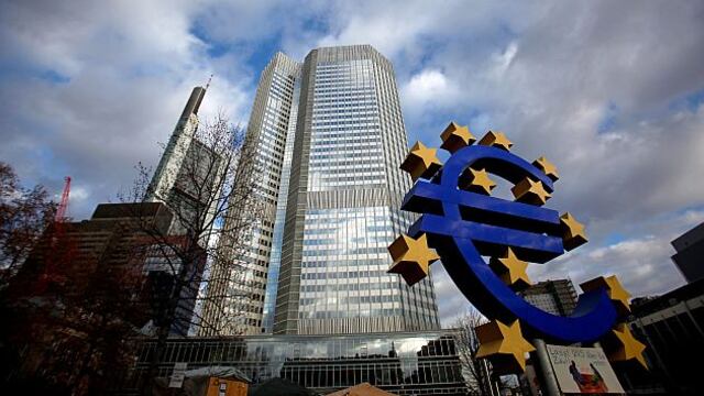 Unión Europea aprueba segunda fase de rescate de bancos españoles
