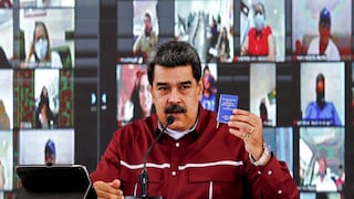 Venezuela recibirá vuelos comerciales en diciembre, anuncia Maduro 