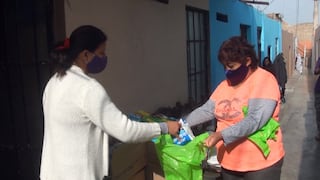 Surco: Vasos de Leche continuarán repartiendo insumos para que beneficiarios