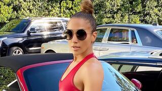 Jennifer Lopez disfruta de los días soleados de EE.UU. con ‘piscinazo’