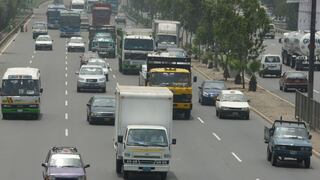 Panamericana Sur: congestión vehicular por cierre de carril a la altura del puente Alipio Ponce