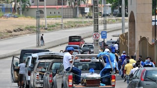 Ecuador restringe paso por frontera con Perú, excepto al transporte de carga 
