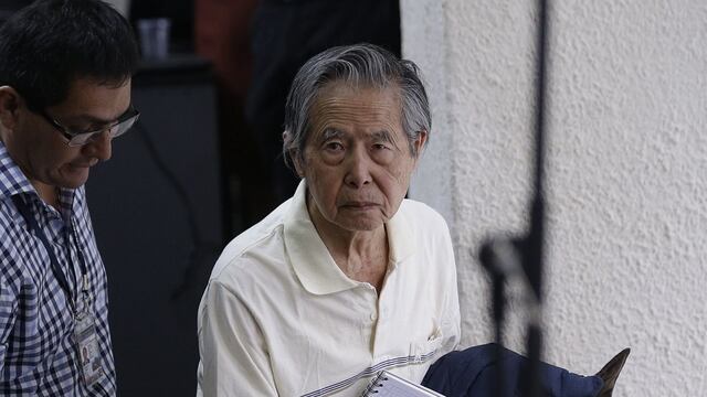 Alberto Fujimori llegó al penal Barbadillo en compañía de su hijo