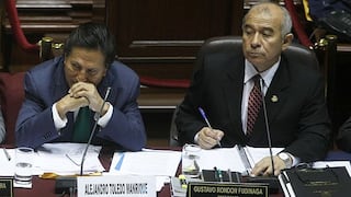 Alejandro Toledo la pasa mal en el Congreso