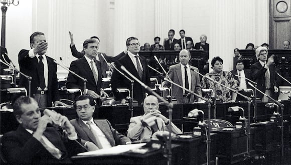 ASÍ ERA. Sesión plenaria del Senado, 15 de diciembre de 1990.