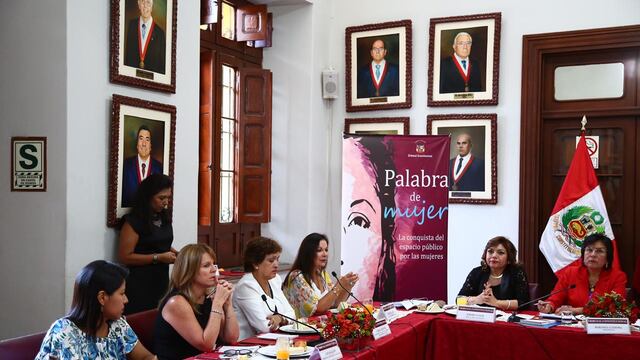 Tribunal Constitucional destaca papel de la mujer en la sociedad en conversatorio 