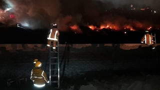 Chorrillos: incendio forestal viene arrasando predio cerca a Los Pantanos de Villa | VIDEO Y FOTOS