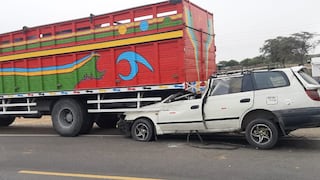 Piura: Tres personas mueren en violento choque entre camioneta y camión