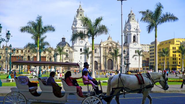 ¿Potencia medieval? Municipalidad de Lima planea gastar S/13 millones en carruajes a caballo