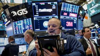 Wall Street vuelve a las pérdidas y el Dow Jones baja un 0.28%