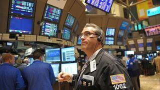 Wall Street abre jornada con resultados mixtos