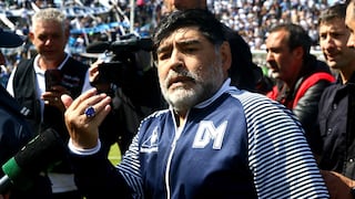 Maradona está dispuesto a reducir su sueldo en Gimnasia por la pandemia del coronavirus 