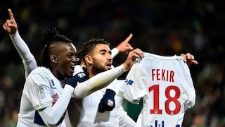 ¡Imperdonable! Fekir, del Lyon, celebró gol a lo Messi y casi lo golpean [VIDEO]