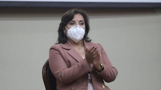 Dina Boluarte: “Esperamos que ese grupo de Perú Libre pueda madurar y mirar el país con responsabilidad”