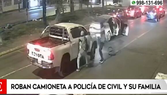 Roban la camioneta de policía en San Juan de Lurigancho. (Foto: captura)