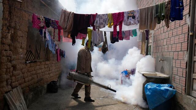 Autoridades emiten alerta epidemiológica ante incremento de casos de dengue en el país