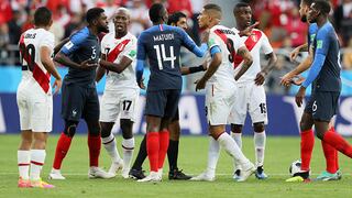 ¡Fuerte cruce! Guerrero y Umtiti 'se enfrentaron' en el Perú-Francia