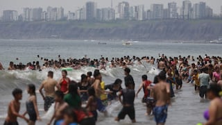 Verano 2024: ¿Cuáles son los riesgos en la salud para las personas que se bañan en playas no aptas?