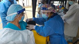 Realizan pruebas moleculares a personal de salud por el COVID-19 en Huánuco