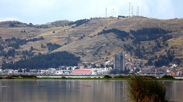 Contraloría recomienda mejoras al proyecto de contrato para tratamiento de aguas residuales del Titicaca