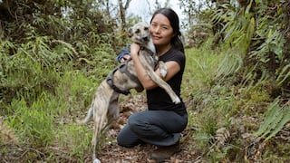 Bióloga peruana y su perrita trabajan en la conservación de los osos en Perú y Costa Rica 