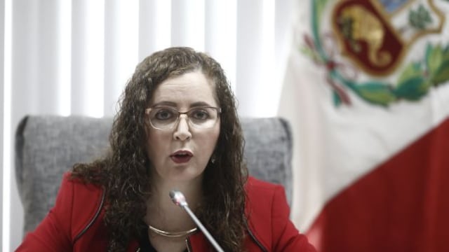 Ministerio de Educación se pronunció sobre hermana de congresista Rosa Bartra