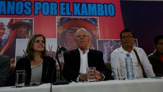 Pedro Pablo Kuczynski defiende a Mercedes Aráoz por el caso del 'Baguazo'
