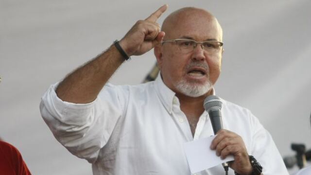 Sunat rechaza acusación de Carlos Bruce sobre presunta persecución política