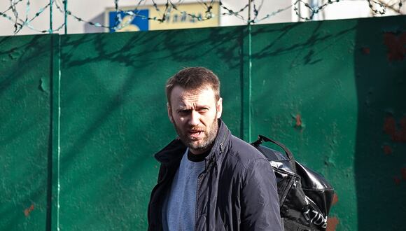 Alexei Navalny fue encarcelado el 19 de febrero durante 15 días por repartir folletos anunciando la protesta del 1 de marzo en el metro de la capital. (Foto: PHILIPP KIREEV / AFP)