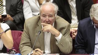 García Belaunde pide modificar Reglamento del Congreso para sancionar acoso sexual