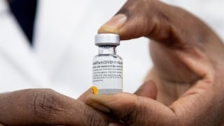 Minsa afirma que contratos para comprar vacunas “se van a concretar en próximos días”