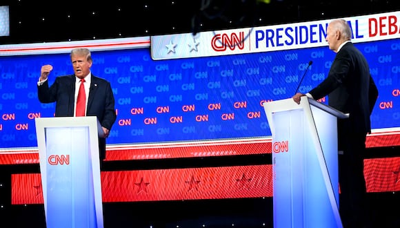 El demócrata Joe Biden y el republicano Donald Trump protagonizaron el primer debate presidencial rumbo a las elecciones de noviembre, organizado por la cadena de noticias CNN. (Foto: AFP)