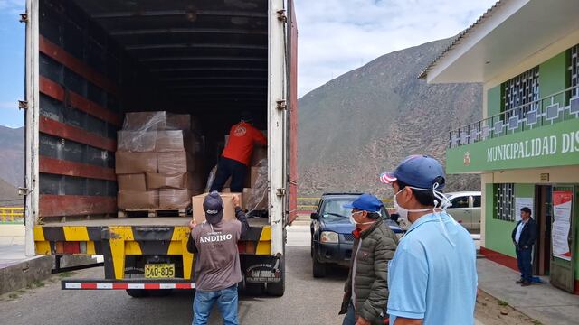 Minera Antamina continúa apoyando a gobiernos locales entregando paquetes básicos de víveres a familias vulnerables de Áncash